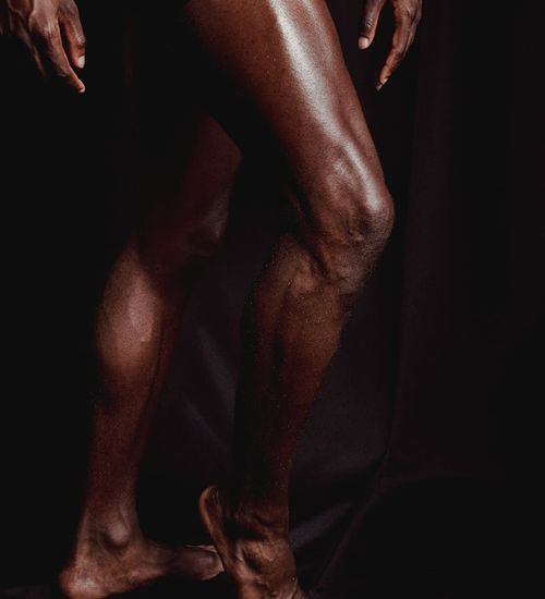 Man performing a powerful strength exercise.